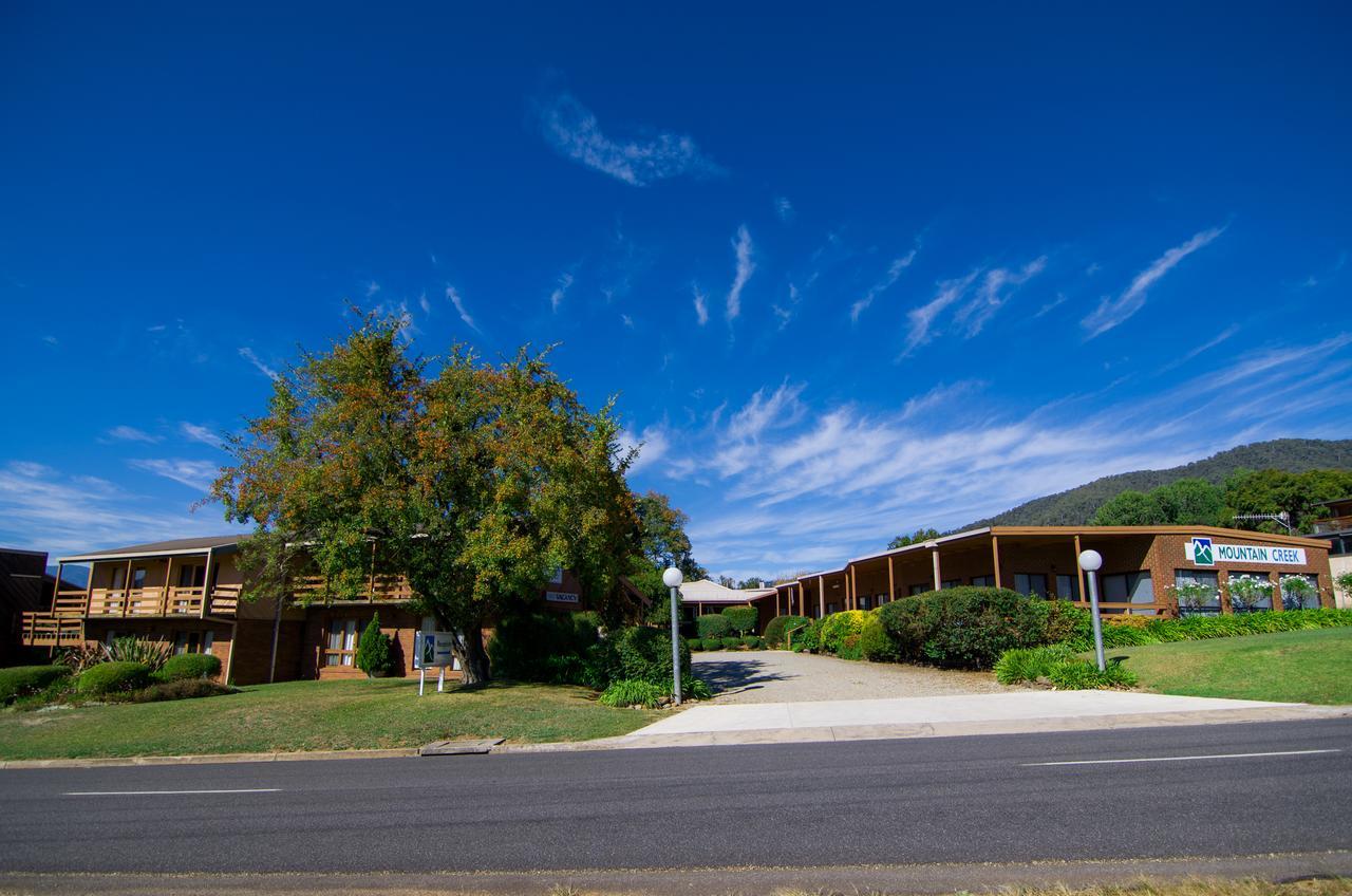 Mountain Creek Motel Bar&Restaurant Mount Beauty Exterior foto